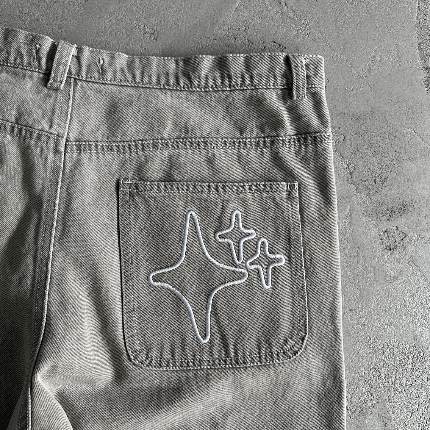 Broken P White Star Pants