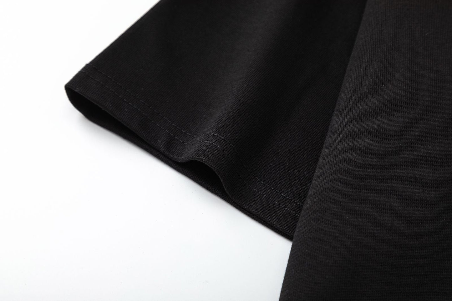 AMRI MA Swirl T-Shirt