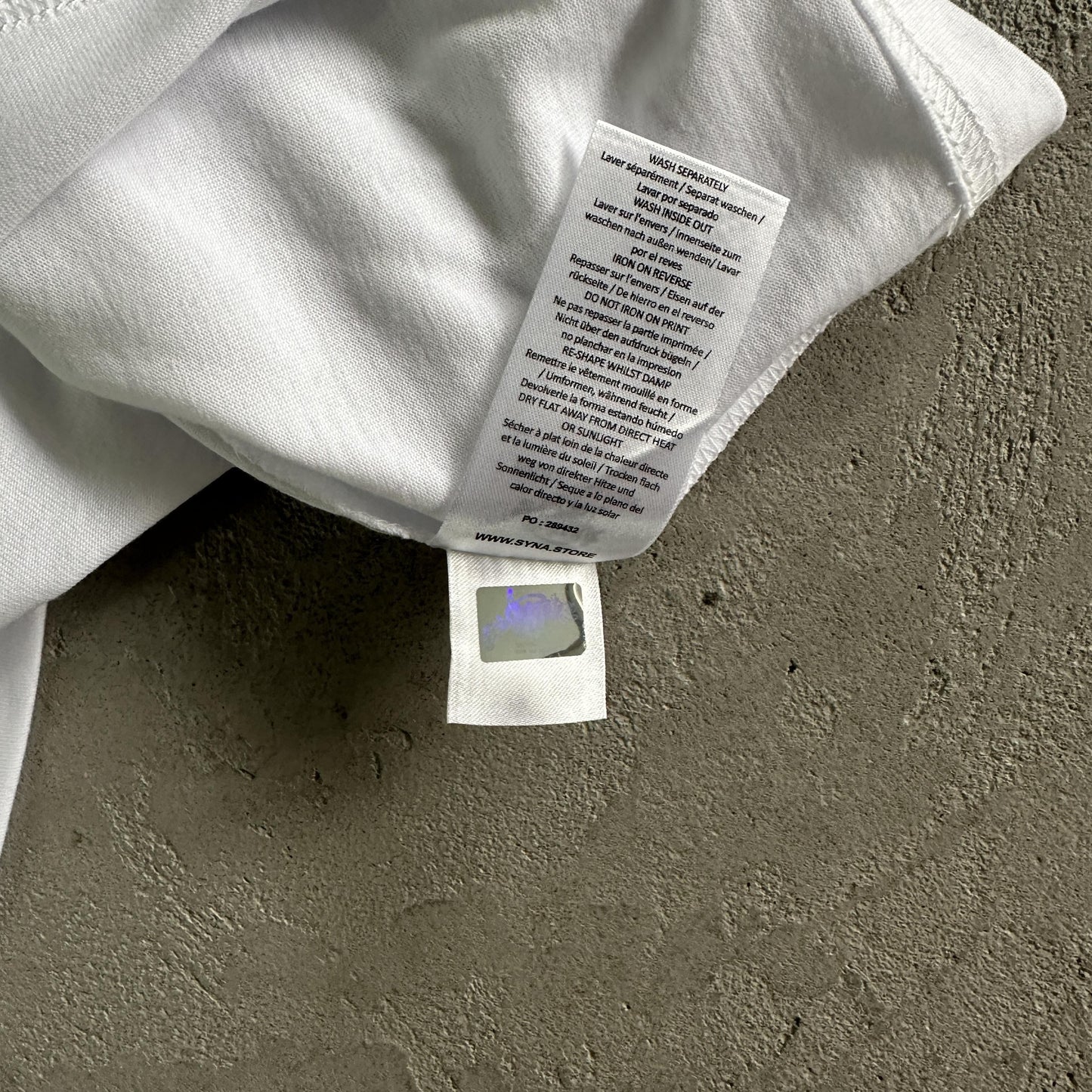 Synaworld Tshirt Balloon