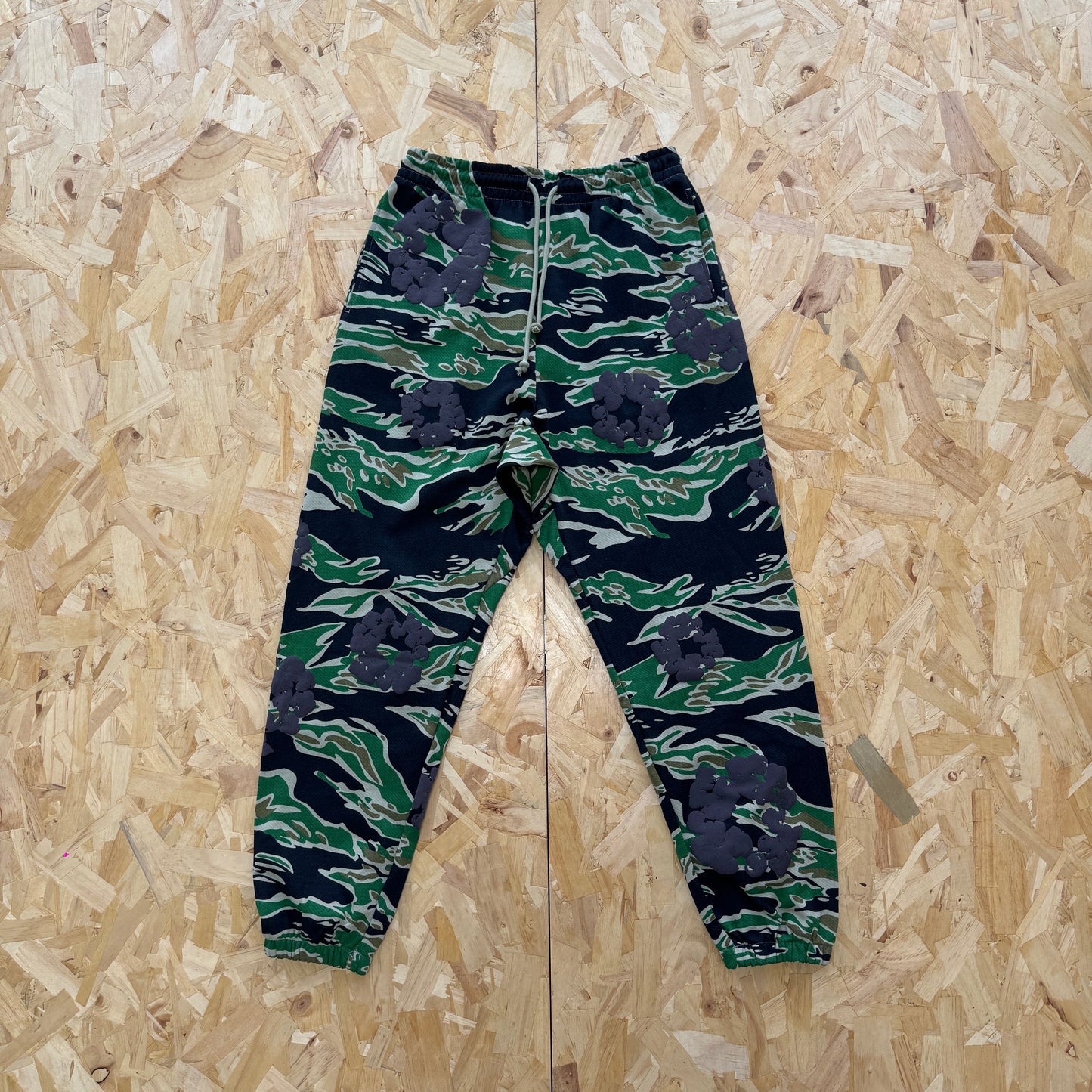 Denim Tears Camo Trousers 1:1  4+